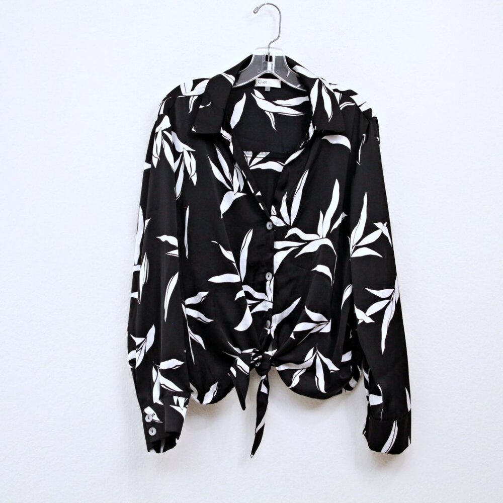 NWOT Rielle Tropical Lightweight Button Shirt Tie Front Black White Women XL‎